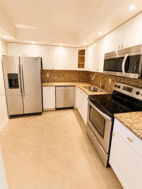 500 Three Islands Blvd #L25
