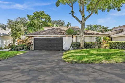 136 GREENS ROAD