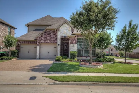 904 Lake Meadow Lane