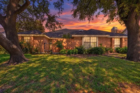 9711 Springtree Lane