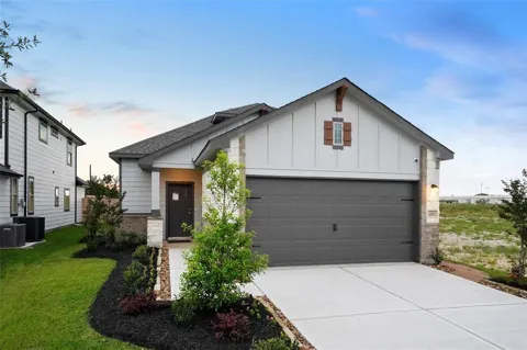 1023 Bluebonnet Trail