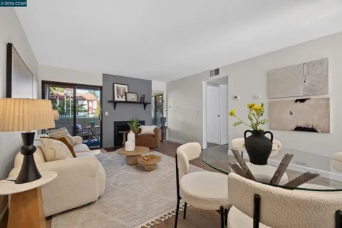 1391 Monument Blvd #1