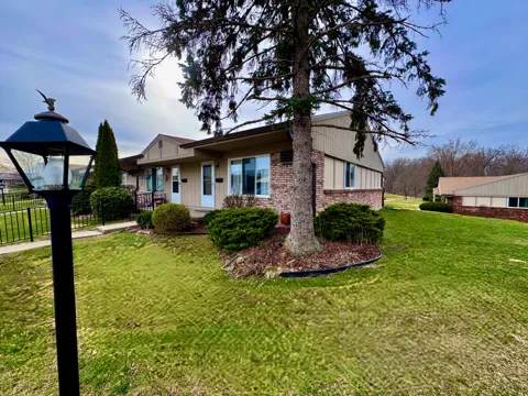 25225 Potomac Drive #8