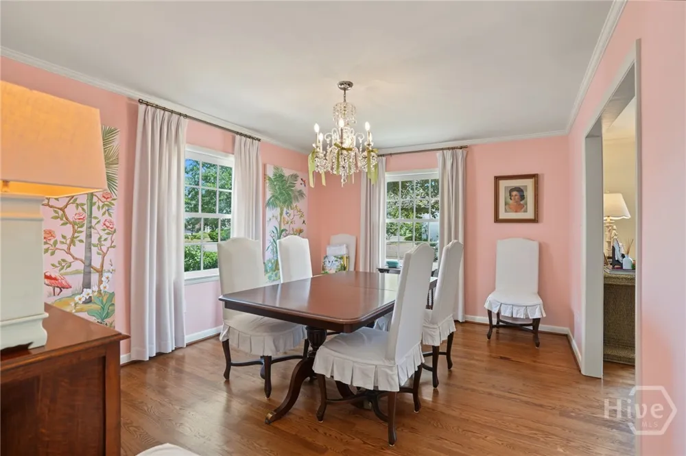5713 Sweetbriar Circle Savannah, GA 31406