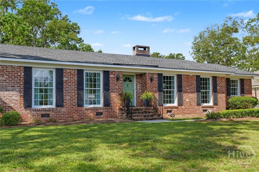 5713 Sweetbriar Circle Savannah, GA 31406