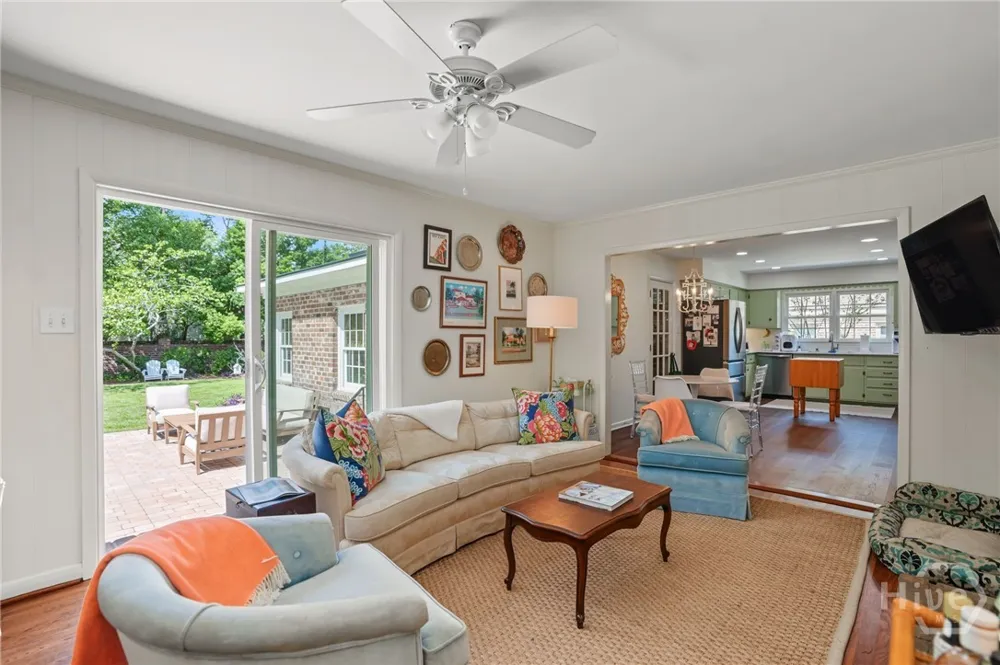 5713 Sweetbriar Circle Savannah, GA 31406