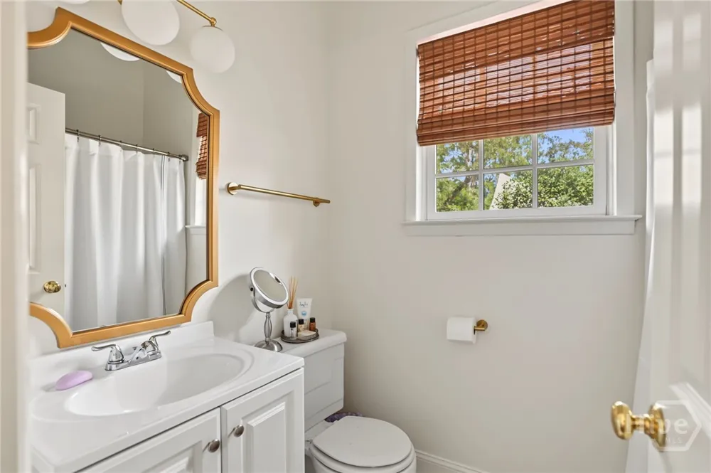 5713 Sweetbriar Circle Savannah, GA 31406