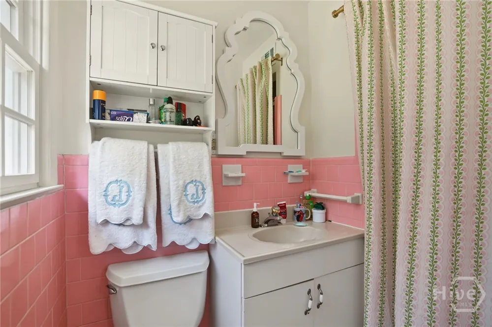 5713 Sweetbriar Circle Savannah, GA 31406