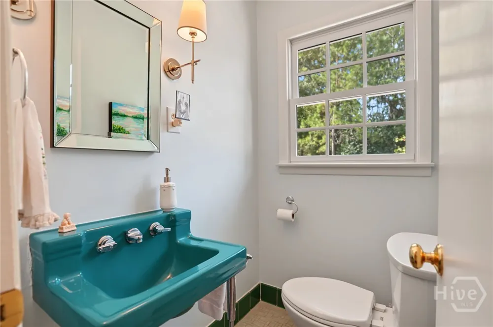 5713 Sweetbriar Circle Savannah, GA 31406