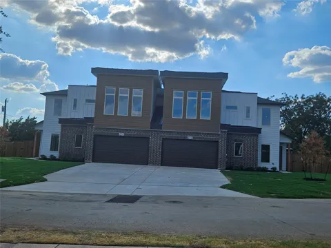 5601 Wayside Drive