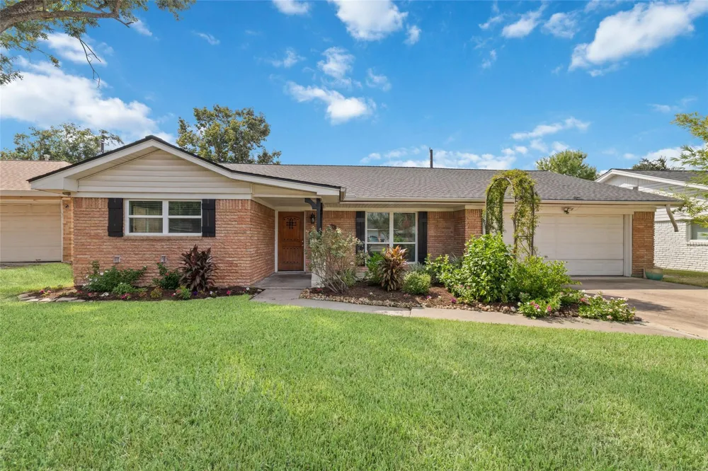 1819 Millwood Drive Houston, TX 77008