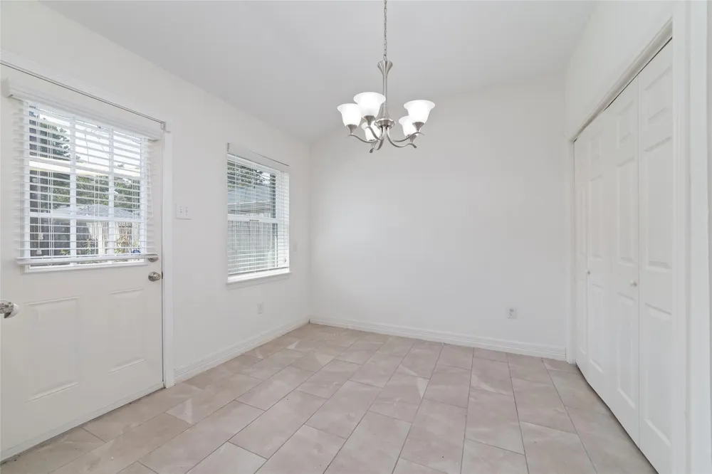 1819 Millwood Drive Houston, TX 77008