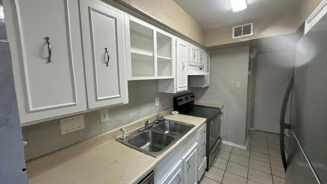 9303 Hammerly Boulevard #702 Houston, TX 77080