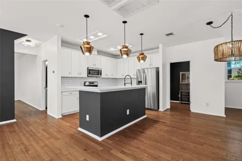 10605 Lindshire Lane