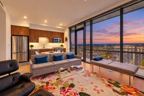 222 West Avenue #1908