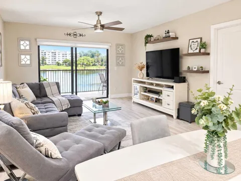 6475 W OAKLAND PARK BOULEVARD #209