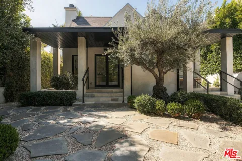 343 Alfred Street