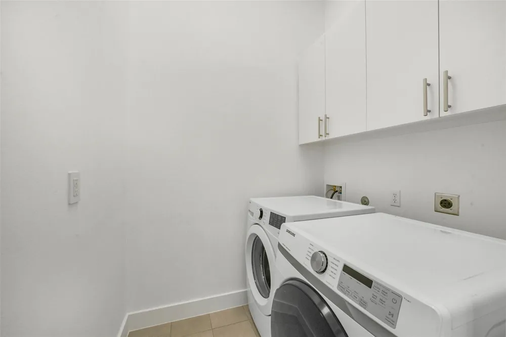 2505 Hazard Street Houston, TX 77019