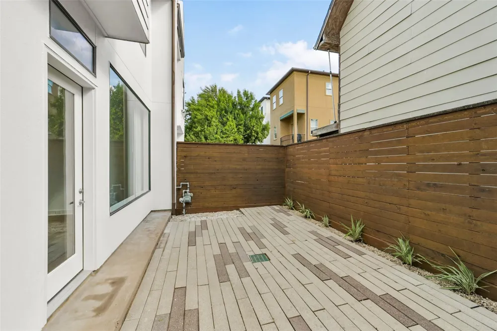 2505 Hazard Street Houston, TX 77019
