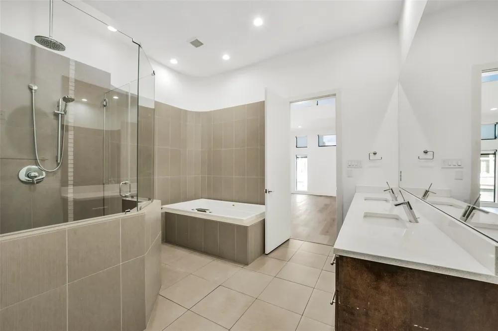 2505 Hazard Street Houston, TX 77019