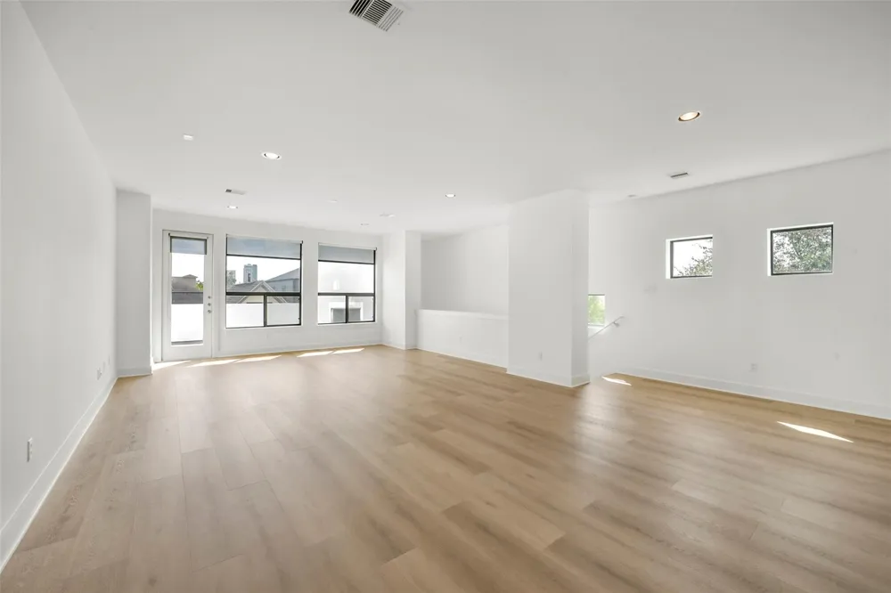 2505 Hazard Street Houston, TX 77019