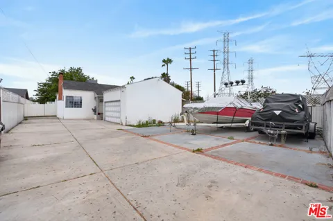 6427 Klump Avenue