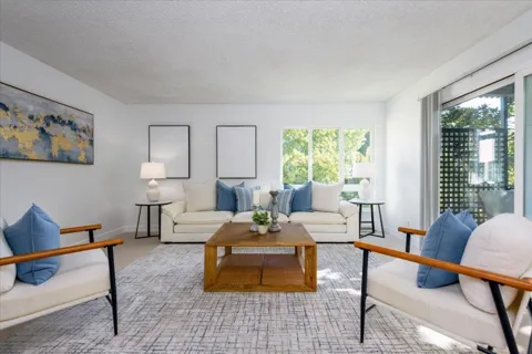 904 Peninsula Avenue #305