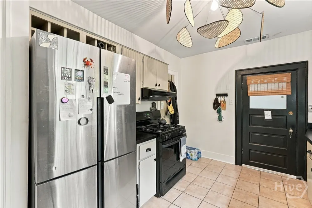 633 E 46th Street Savannah, GA 31405