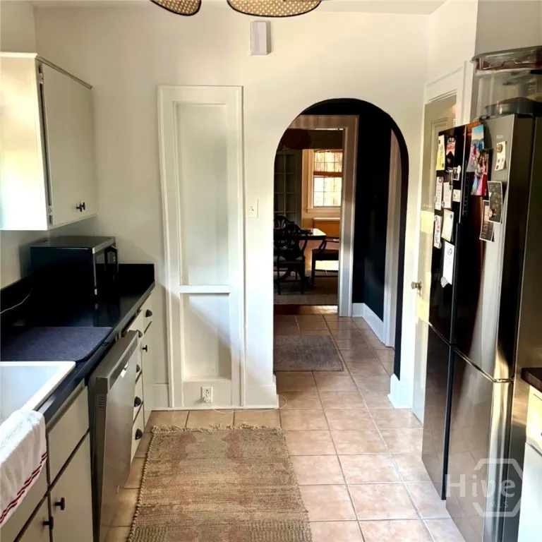 633 E 46th Street Savannah, GA 31405