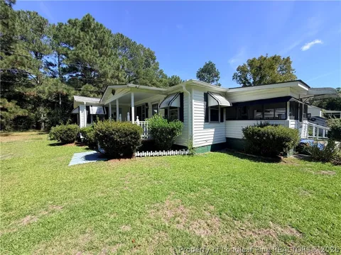 153 Redwood Lane