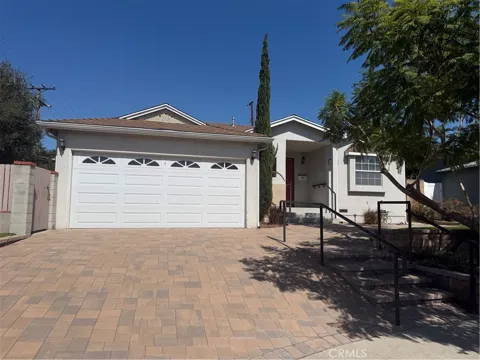 5704 El Rincon Way