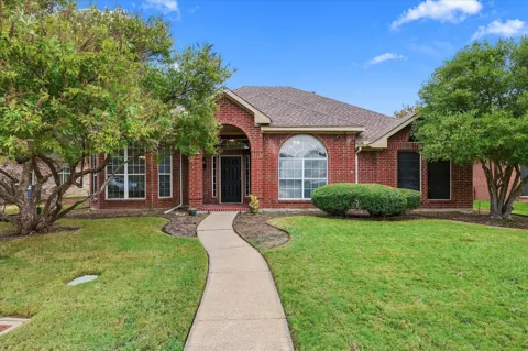 1653 Glenmore Drive