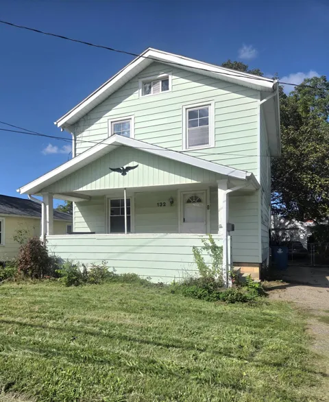 132 W Territorial Road W