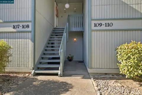 1036 Oak Grove Rd #109