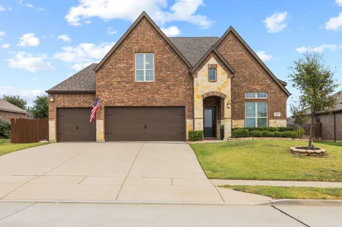 639 Woodridge Drive