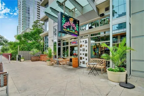 360 Nueces Street #3409