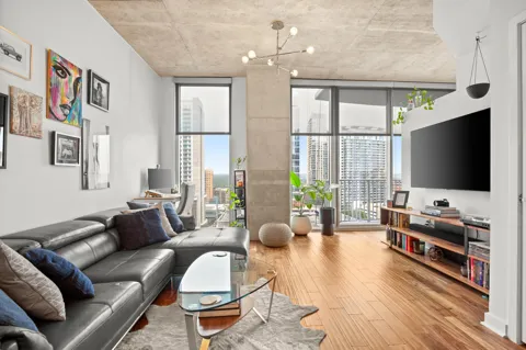 360 Nueces Street #1306