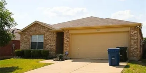 220 Pinecrest