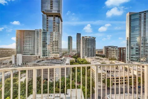 360 Nueces Street #1416