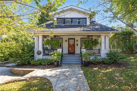 407 W Bessemer Avenue