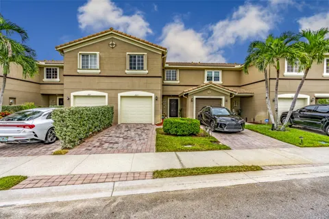 2623 SW MARSHFIELD COURT