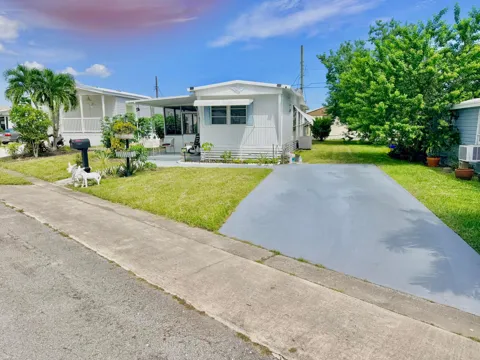 14624 Glenview Drive
