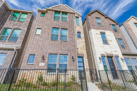 8825 Shoppers Lane
