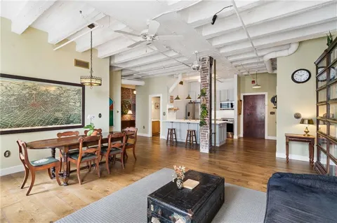 32 Peachtree Street NW #1603