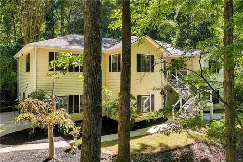 5011 Peach Mountain Circle