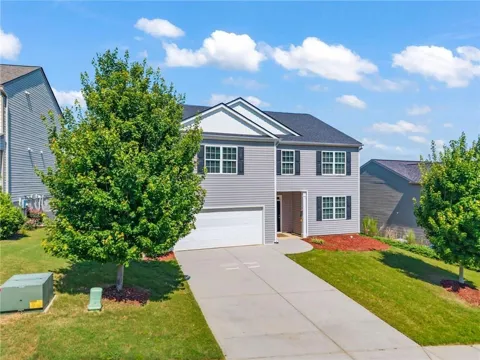3111 Boxwood Crossing