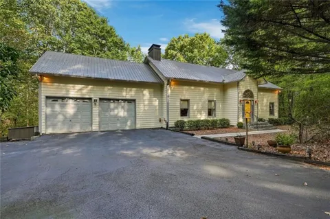 718 Ben Higgins Road