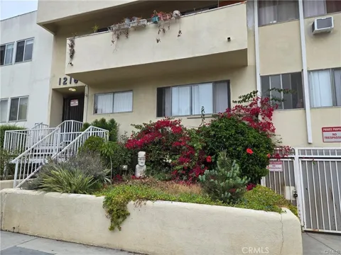 1216 Formosa #3