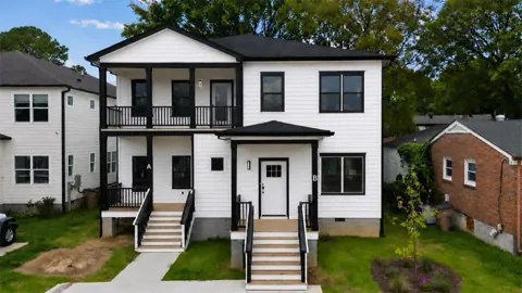 2409B 14th Ave