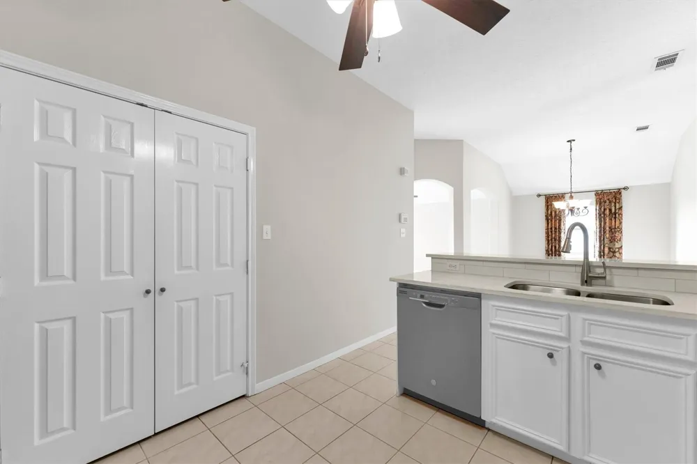 135 Snug Harbor Drive Conroe, TX 77356
